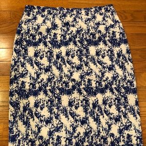 Like new L Lularoe Tie dye look royal blue Cassie